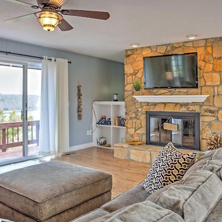 Monticello Home With Multi-Level Deck On 2 Acres! Εξωτερικό φωτογραφία