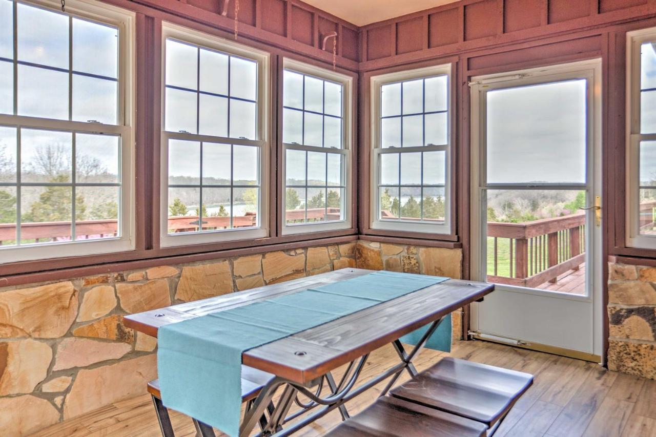 Monticello Home With Multi-Level Deck On 2 Acres! Εξωτερικό φωτογραφία