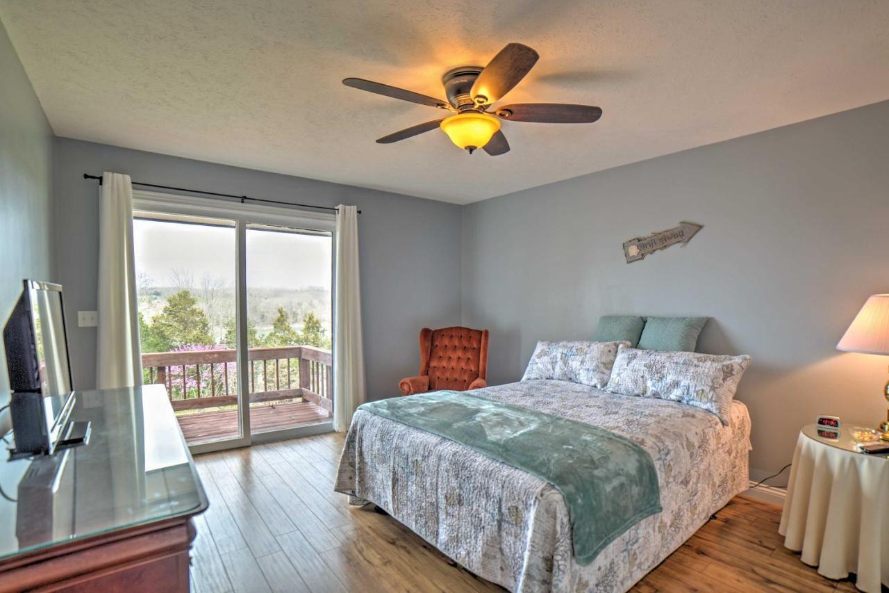 Monticello Home With Multi-Level Deck On 2 Acres! Εξωτερικό φωτογραφία